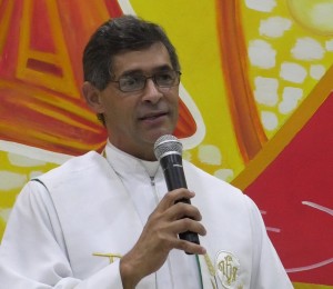 Padre Ângelo Carneiro completa 20 anos de sacerdócio e afirma: “Essa missão que Deus quer de mim”