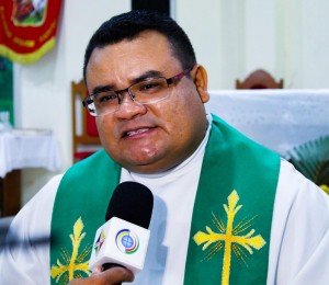 “É uma nova missão”, diz padre André Andrade após assumir paróquia Santa Clara